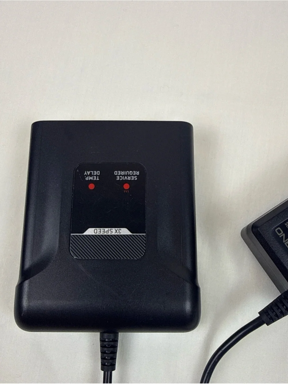 4Ah Black Lithium-Ion Battery Pack with Charger for Hoover Vacuum